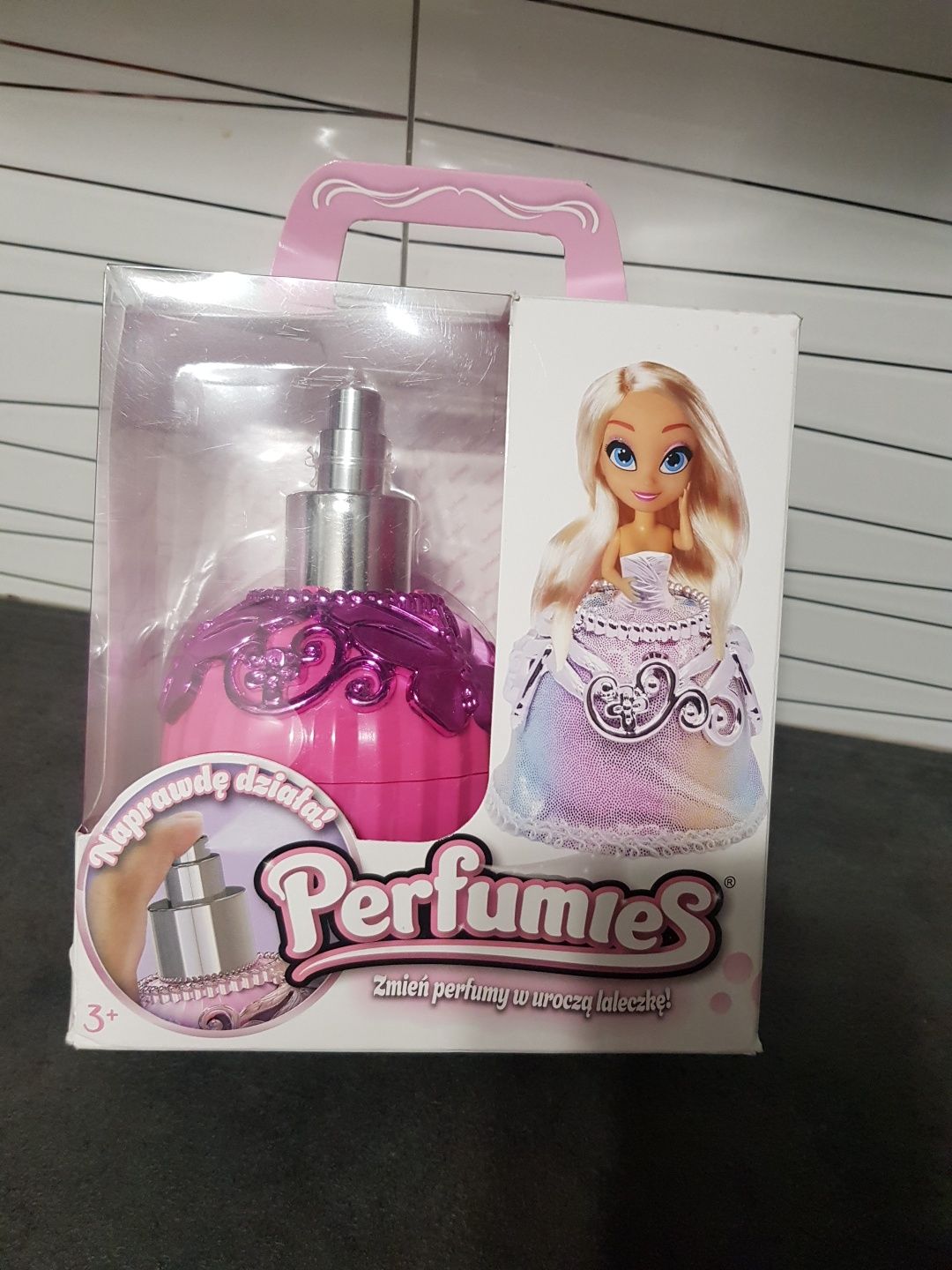 Perfumies Lalka w perfumach