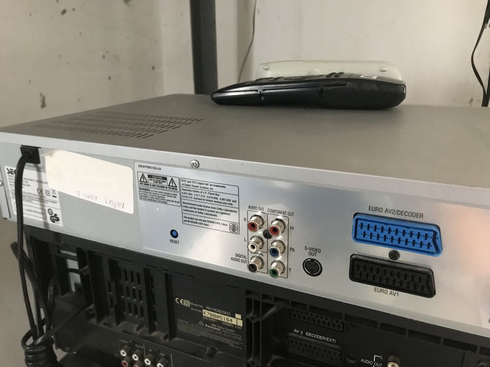 Video Cassette Recorder/DVD Recordsr DBRC 700