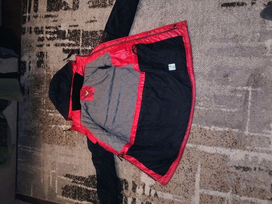 Продам мужскую ветровку