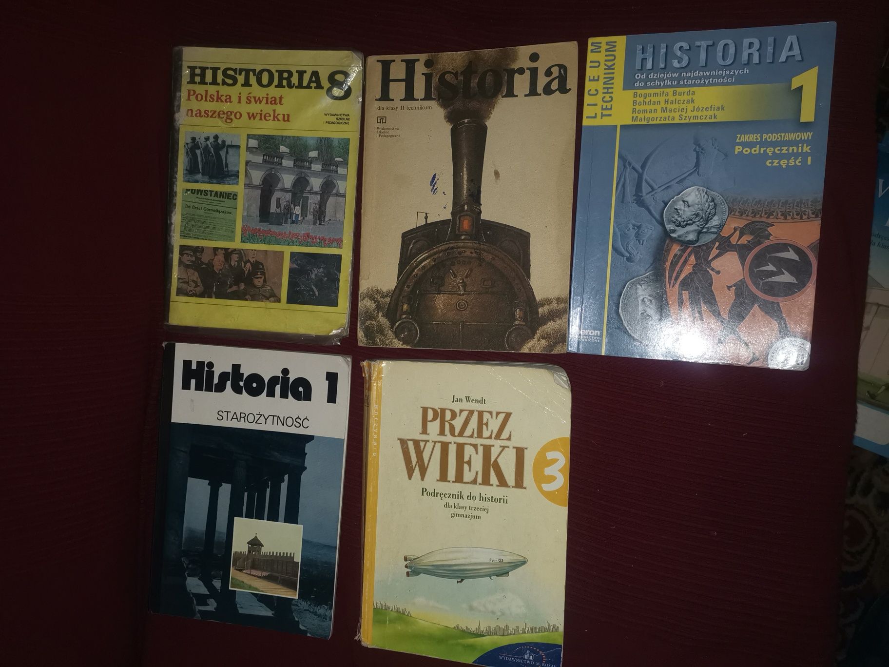 Historia .podręczniki rożne