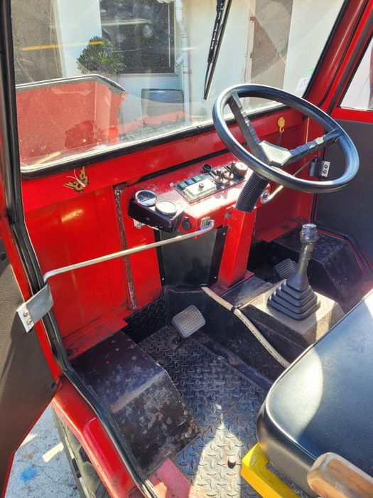 Trator carro Futura motor com 26 cavalos