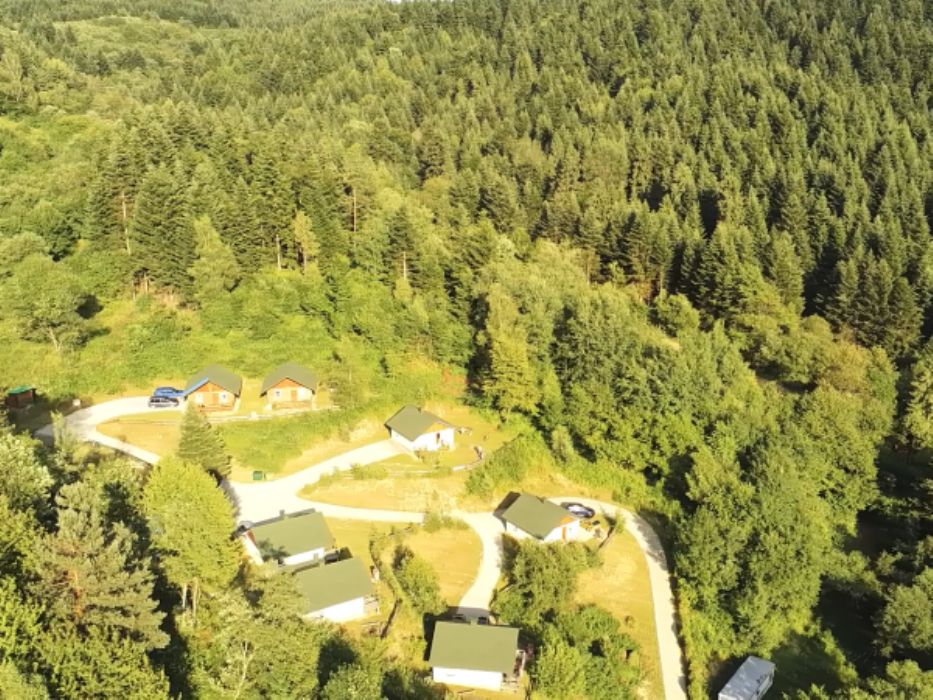 Apartamenty  Domki Pokoje Jacuzzi Bieszczady Nad Jeziorem Las w Górach