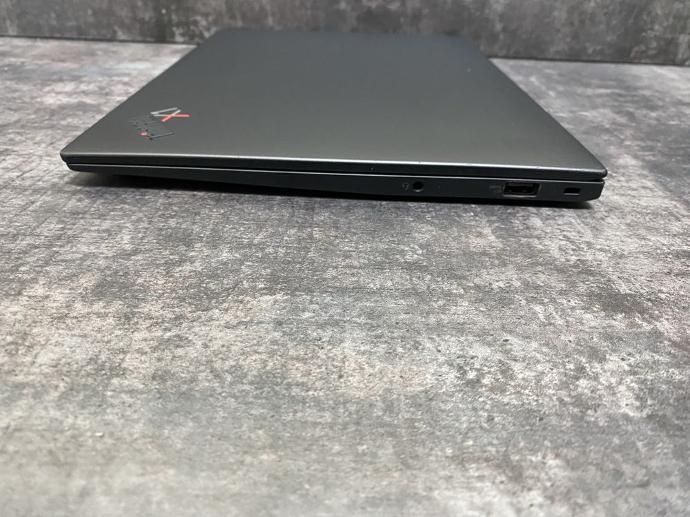 Lenovo ThinkPad X1 Carbon 9 Gen i7-1185G7 16Gb 512Gb 14” IPS FHD+
