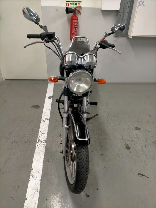 YBR 125 custom 2012 com 10800km