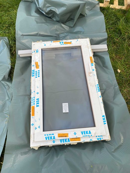 Okno VEKA 80x130 (3-szybowe) + Roleta elektryczna ALUPROF