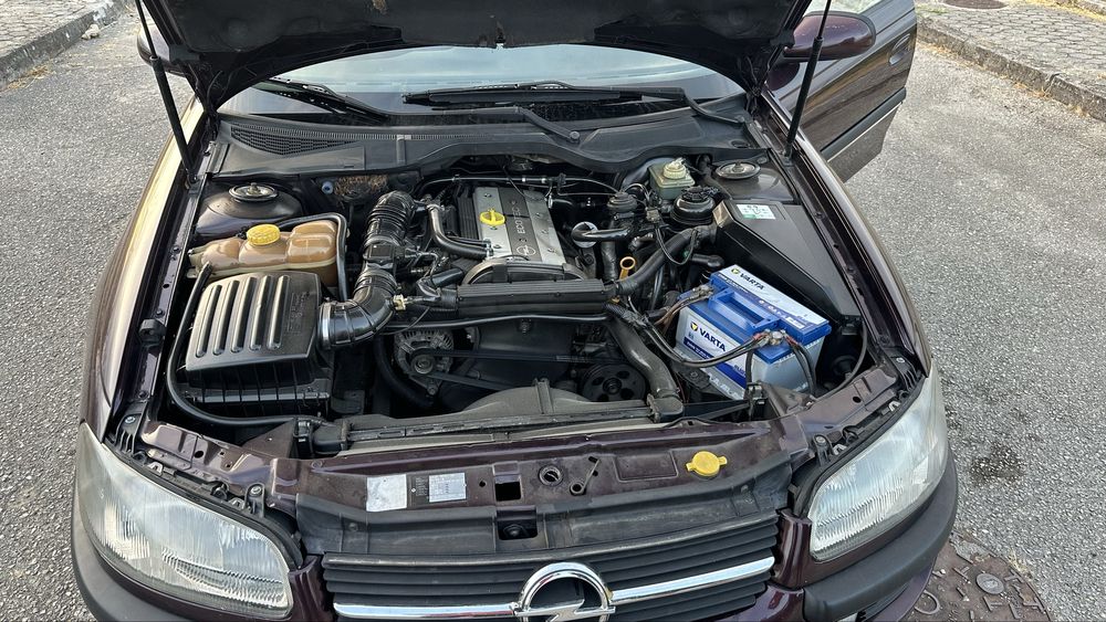 Opel Omega B 2.0i 16v