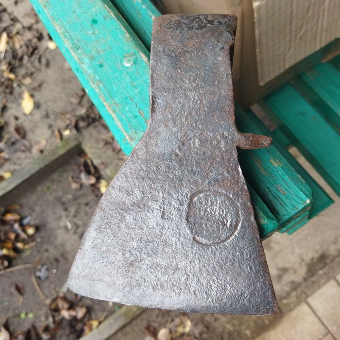 Старинный топор СССР сокира