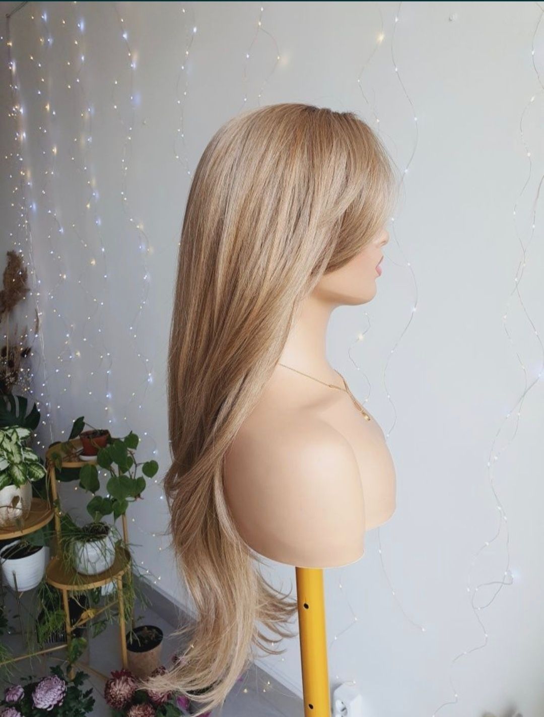 Długa peruka blond mix blond 3D odrost Jennyfer ll naturalna fryzura