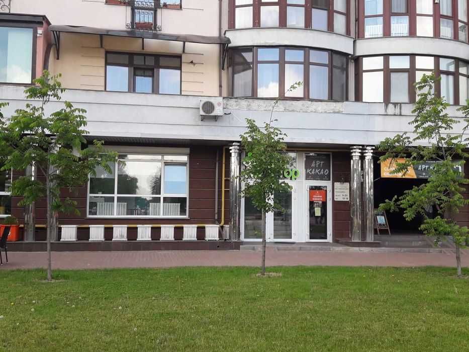Оболонь. 111 кв.м.. Оренда під салон краси, Квіти. 40000 грн.