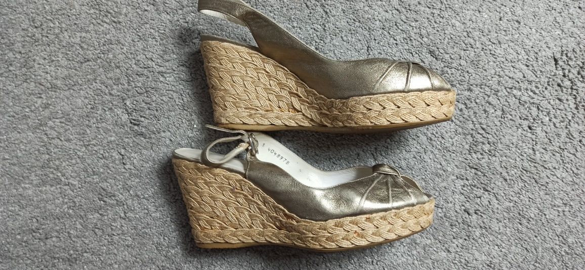 Sandały espadryle koturna Stuart Weitzman  39