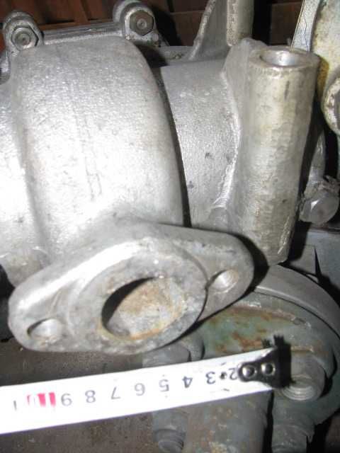 Садовий ручний насос БКФ-4 для перекачки води.