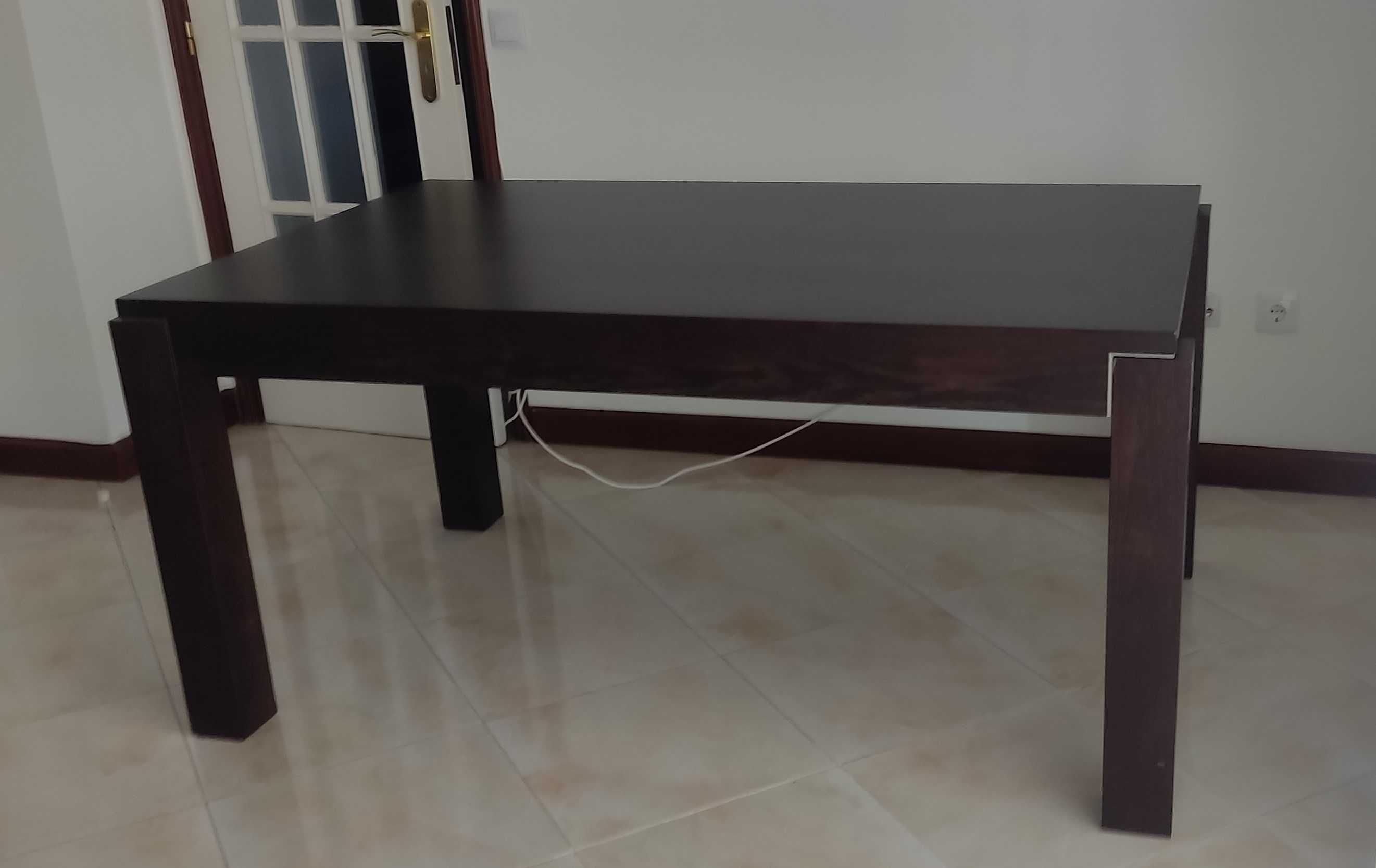 Mesa extensível Nova