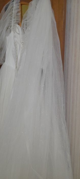Продаю свадебное платье