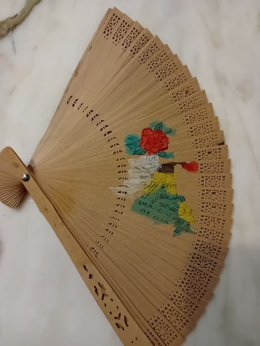 Leque em Madeira