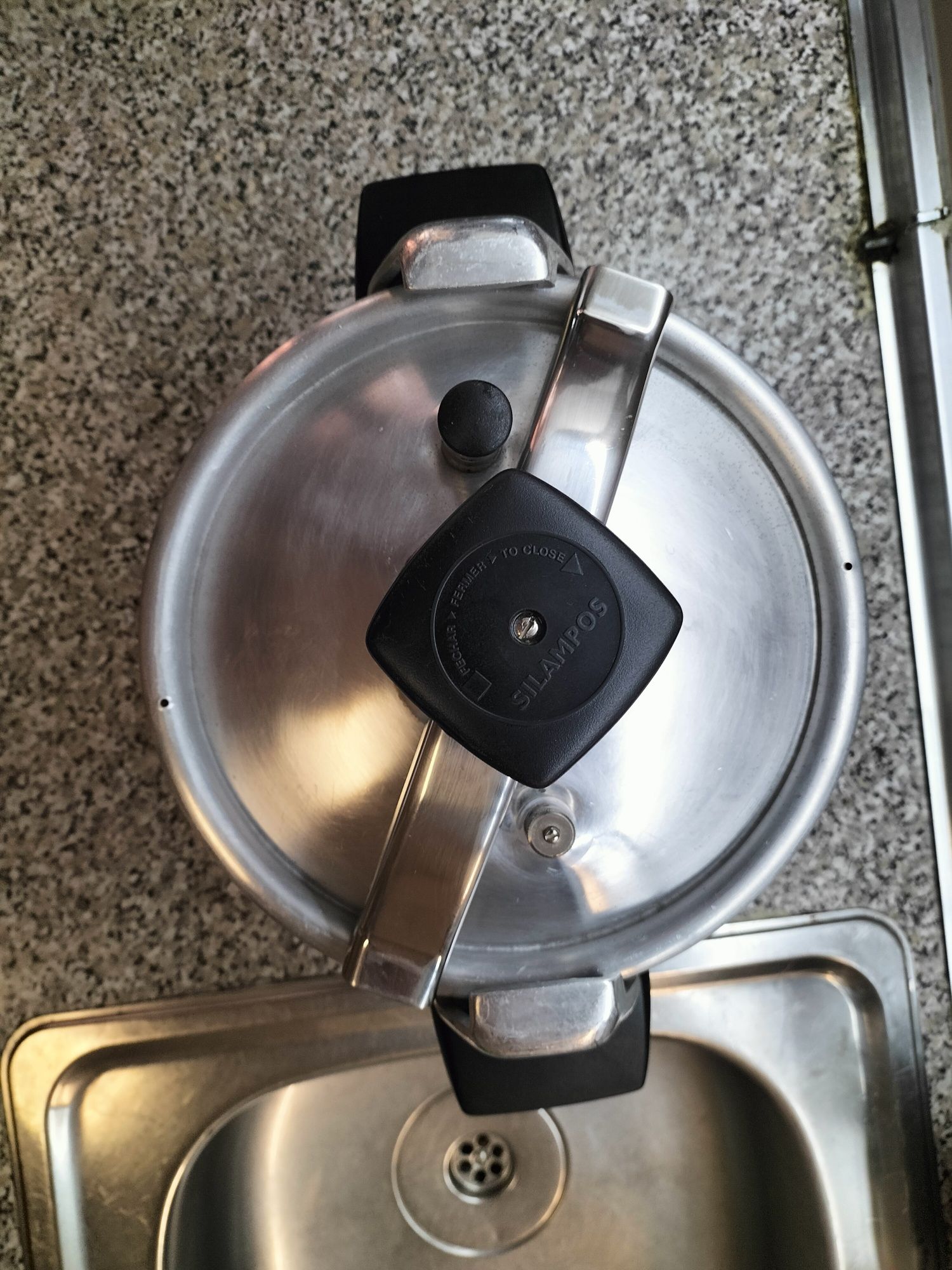 Vendo panela de pressão