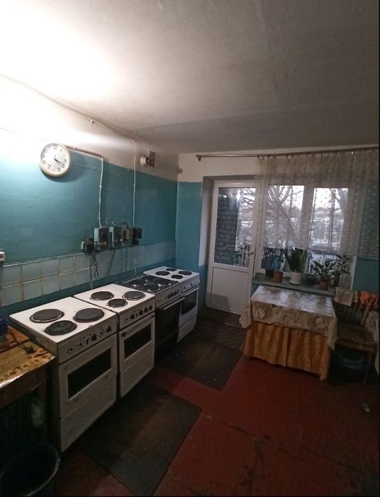 Продаж кімнати в гуртожитку пл..Польова