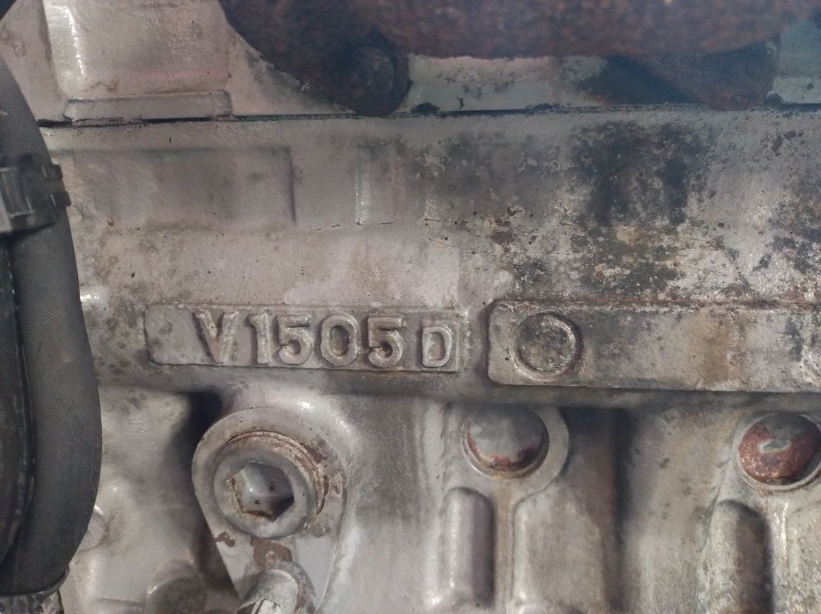 Silnik Kubota diesel V1505