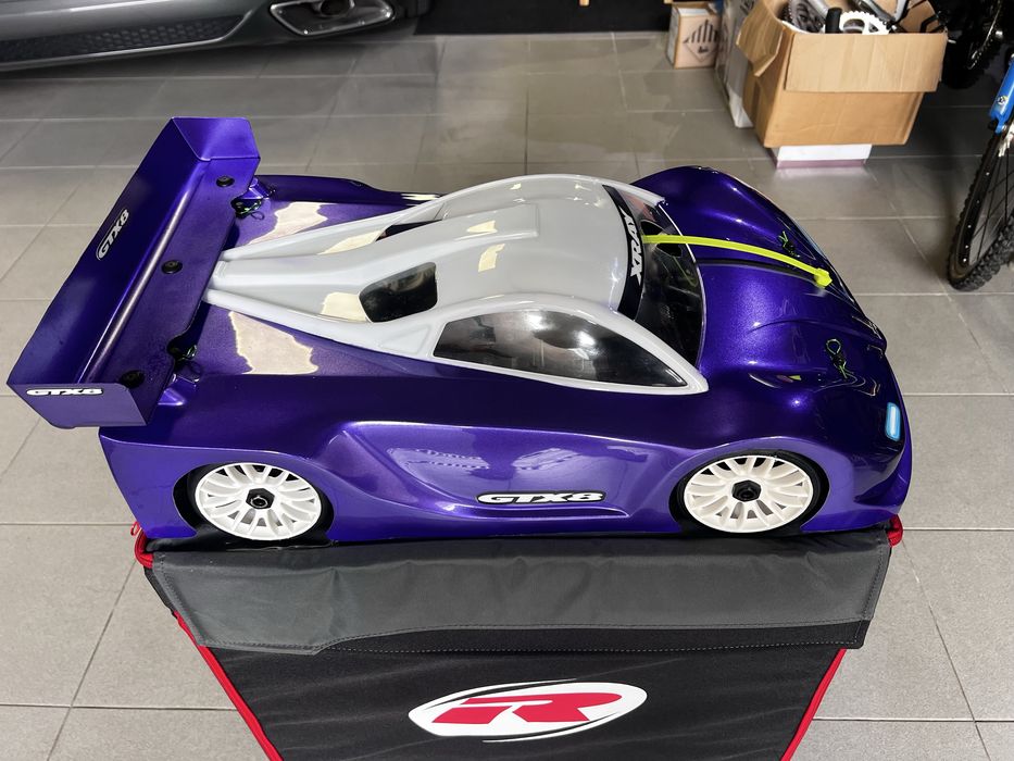 Xray gtx8 1/8 GT