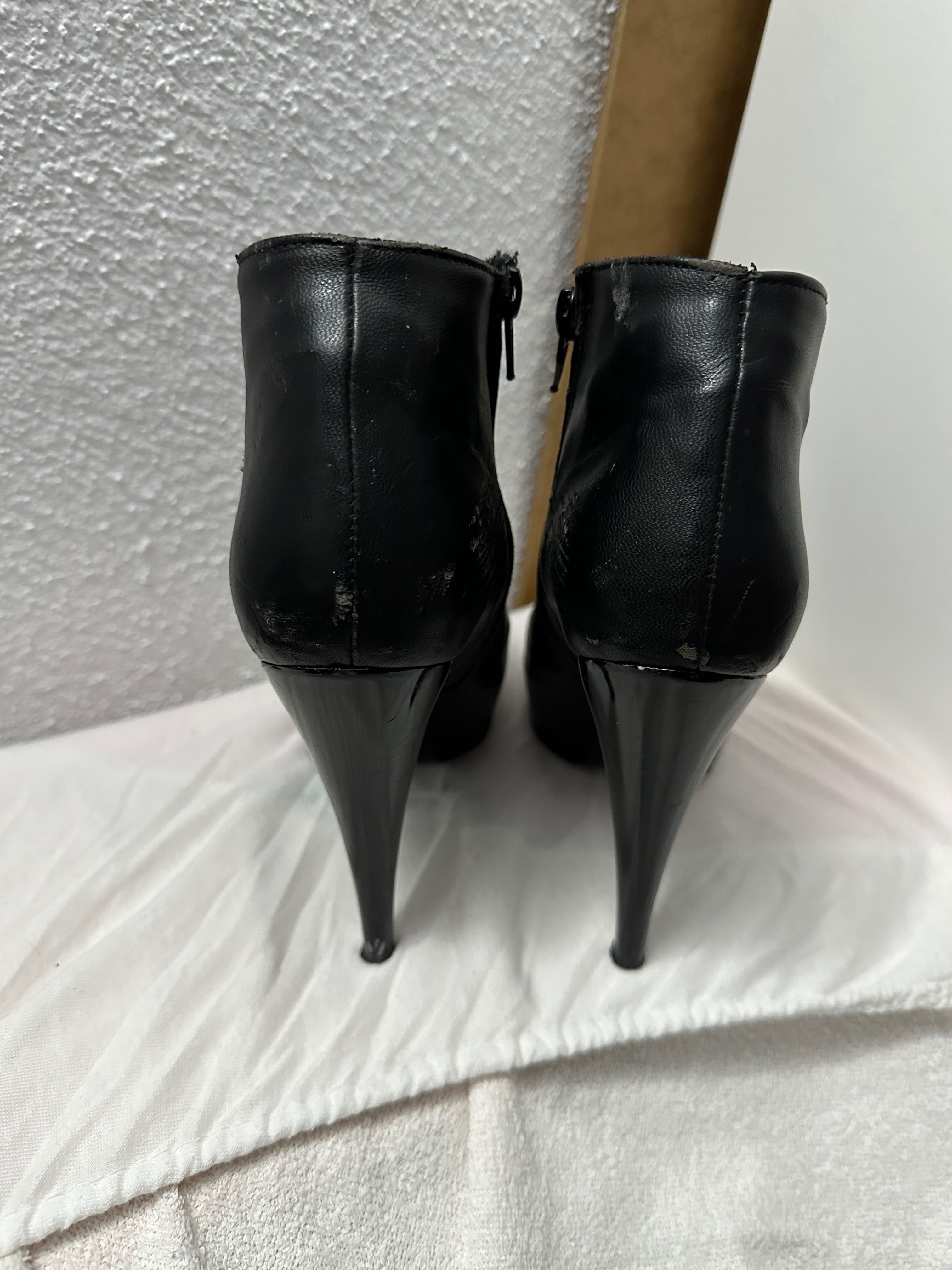 Sapato alto preto