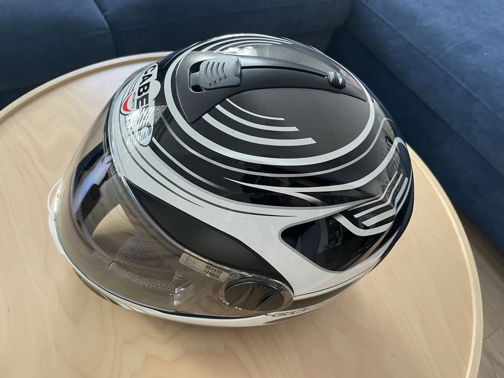 Nowy kask Caberg 407