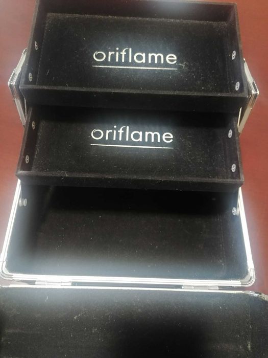 caixa joias Oriflame