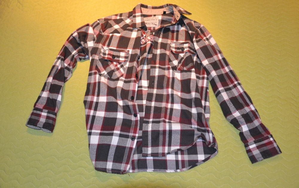 Camisas de marca, padrão xadrez, baratas!