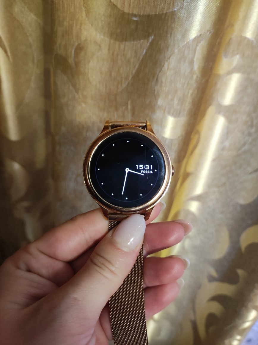 Смарт годинник Fossil
