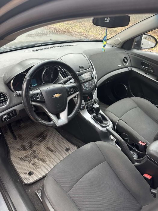 Chevrolet Cruze 1.6 бензин 2013год Хозяйски