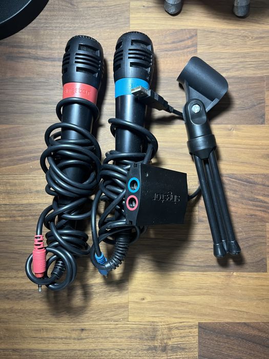 Playstation 2 com comando e acessorio para cantar