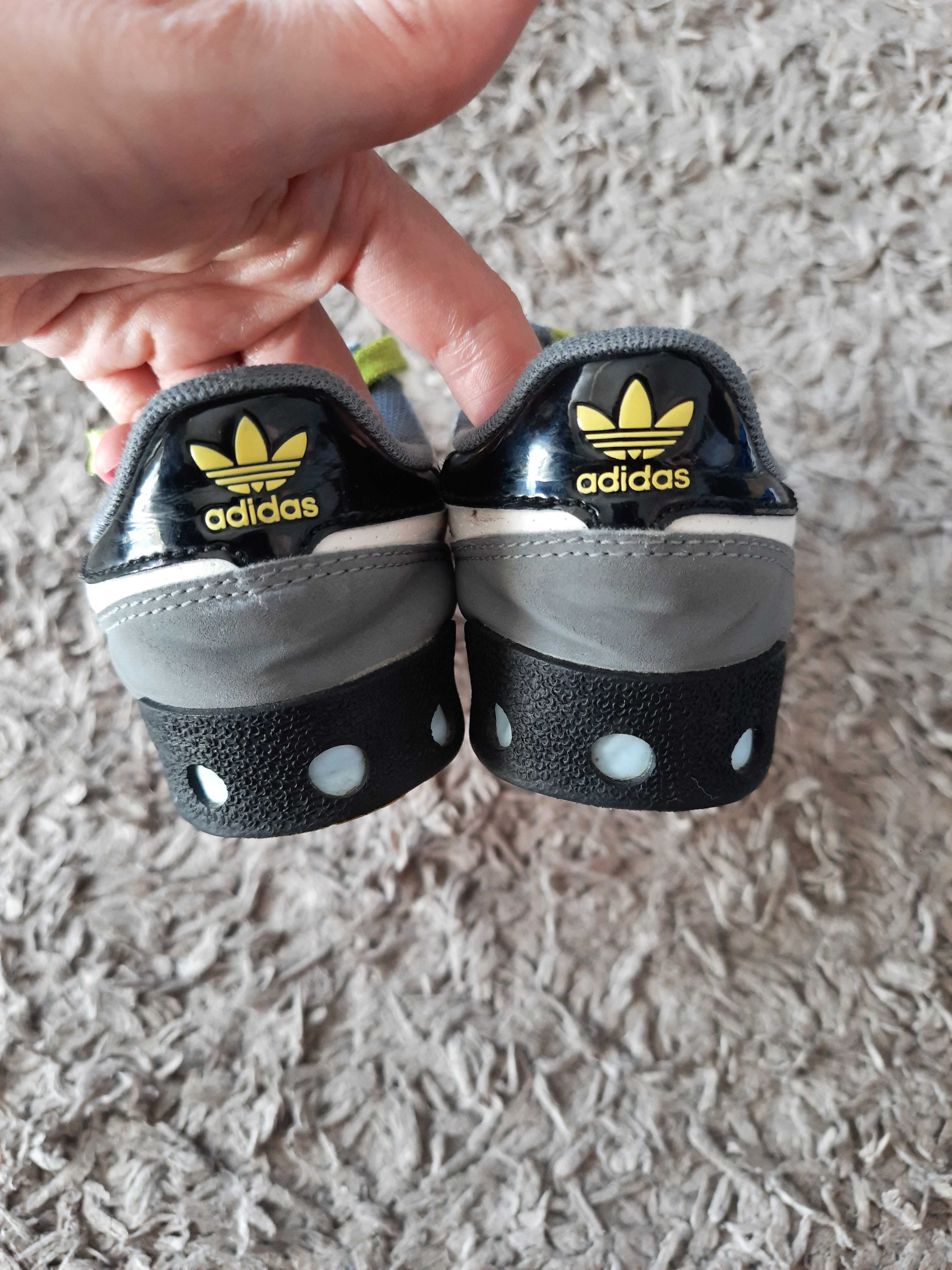 Buty sportowe chłopięce ADIDAS roz. 26,5