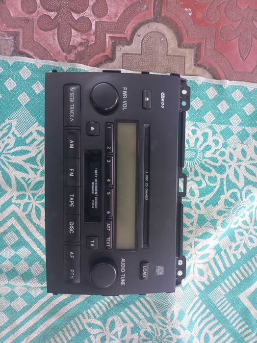 Оригинальная магнитола на Toyota Prado 120