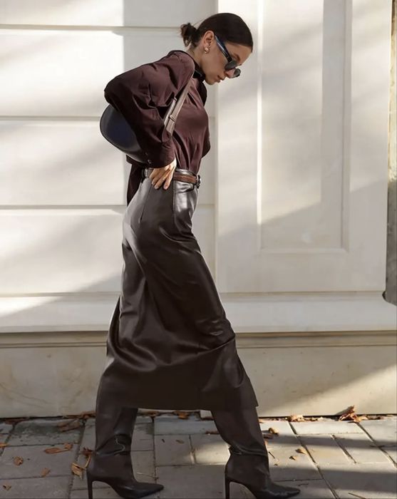 Трендова жіноча спідниця подовжена