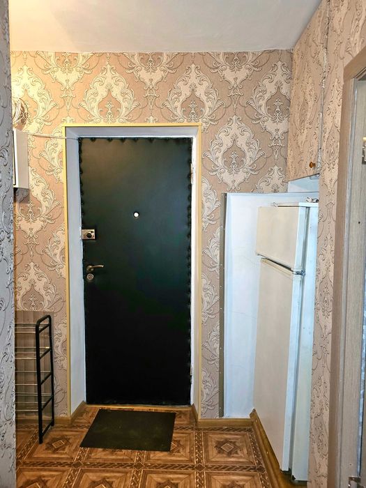 двох кімнатна квартира ПІВ-ЗАХІД меблі та побутова техніка. Валєріч