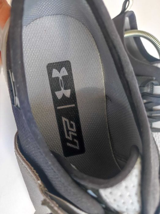 - Buty UNDER ARMOUR CHARGED 24/7 r. 44