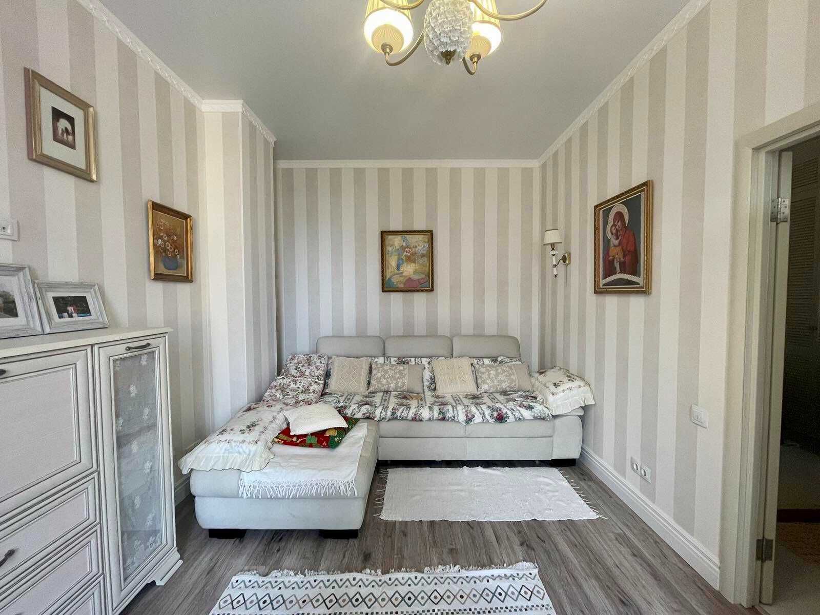 1-комнатная квартира с дорогим ремонтом на Таирова