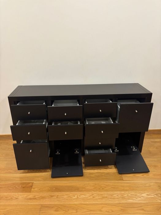 Móvel de Sala com Gavetas