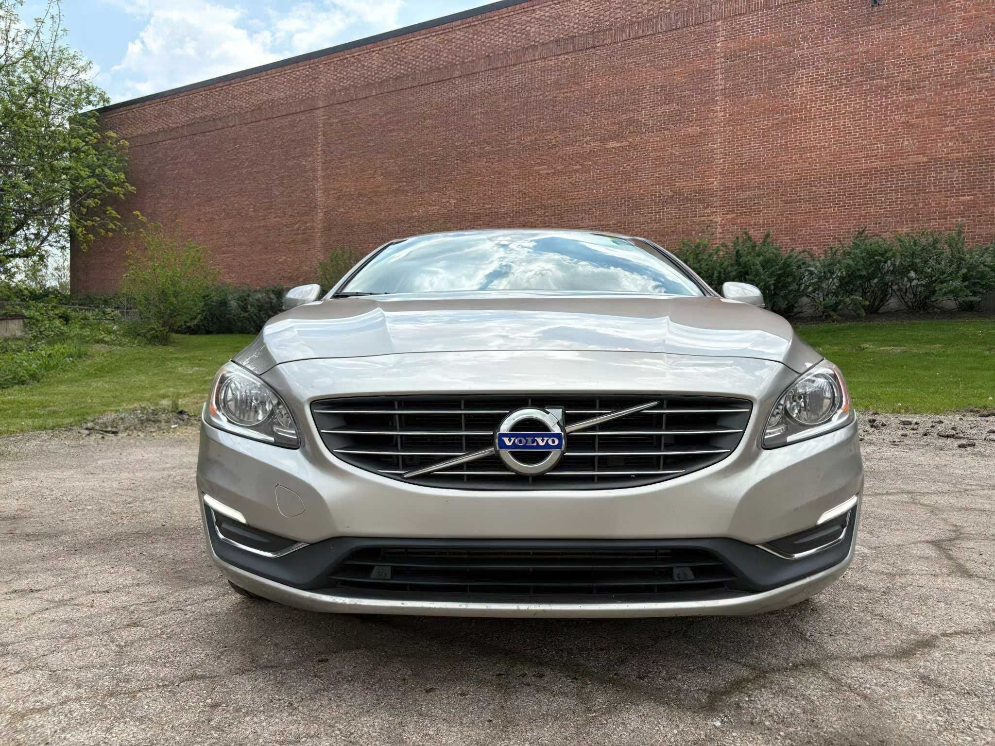 Volvo  S60 Premier 2016