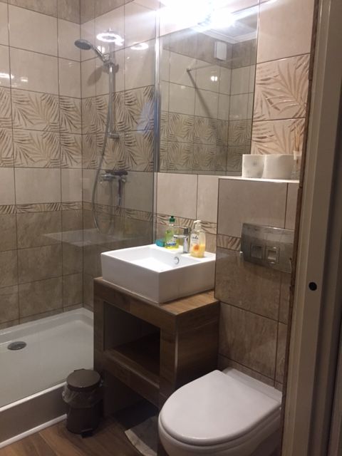 Noclegi Warszawa, kwatery, pokoje z własnymi łazienkami