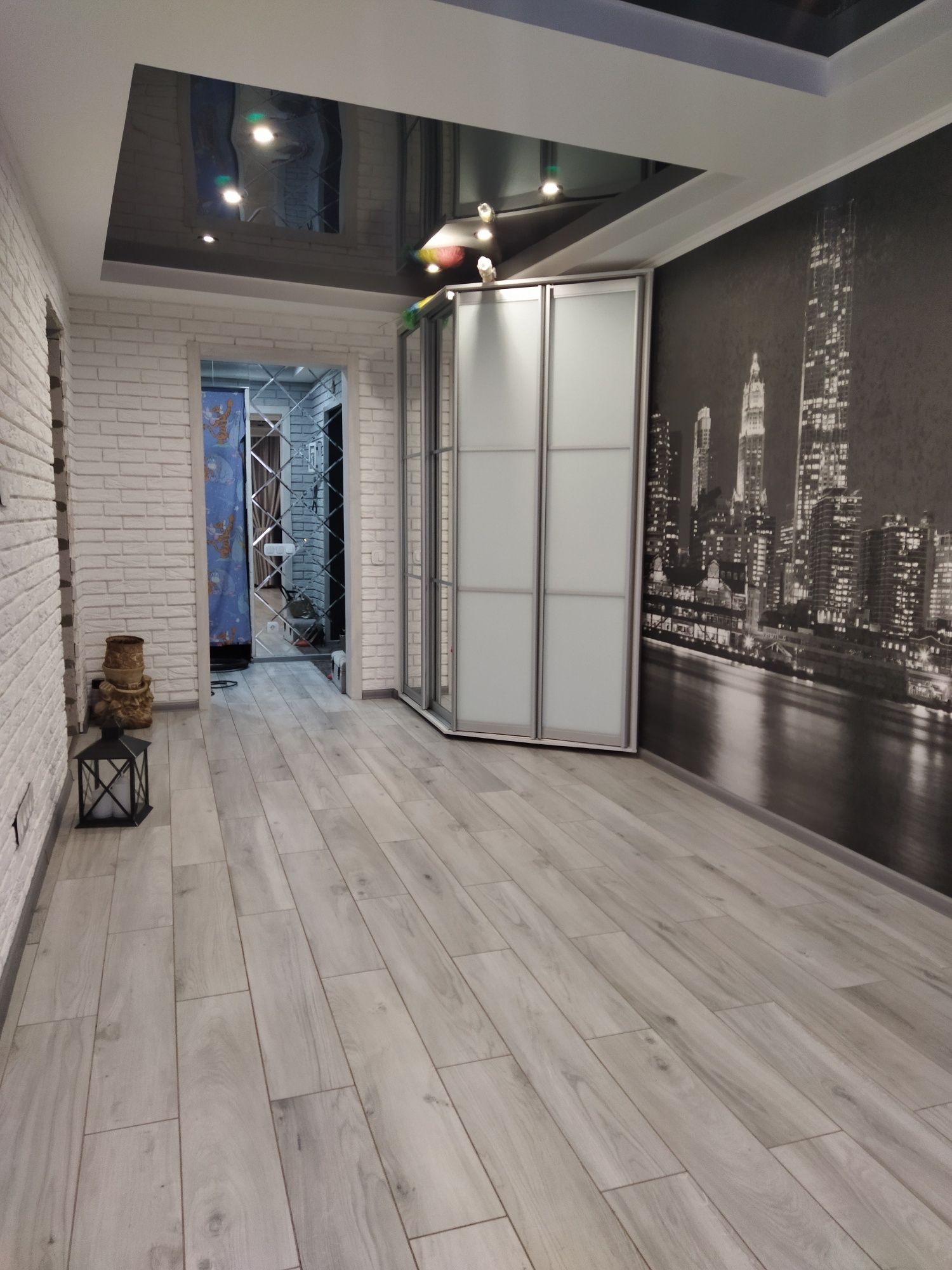 Продам 3х комнатную квартиру р-н Амстора