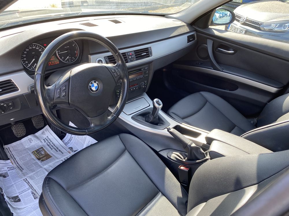 BMW 320d - Pele e Teto panorâmico - IUC 50E