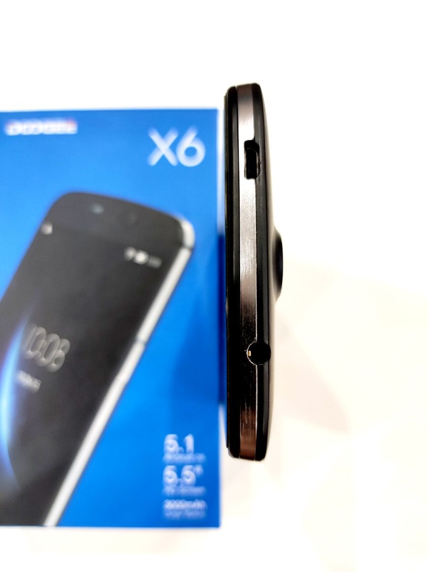Смартфон Doogee X6