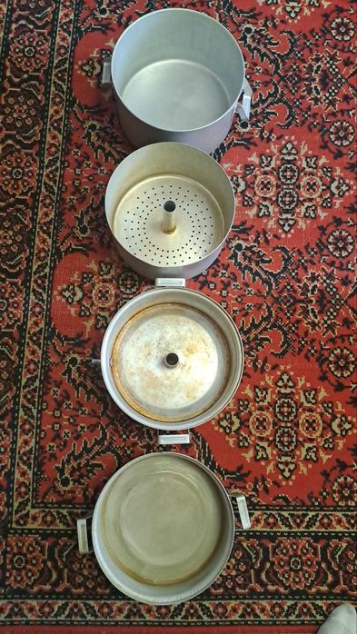 Соковарка для отримання натурального соку з ягід, фруктів, овочів