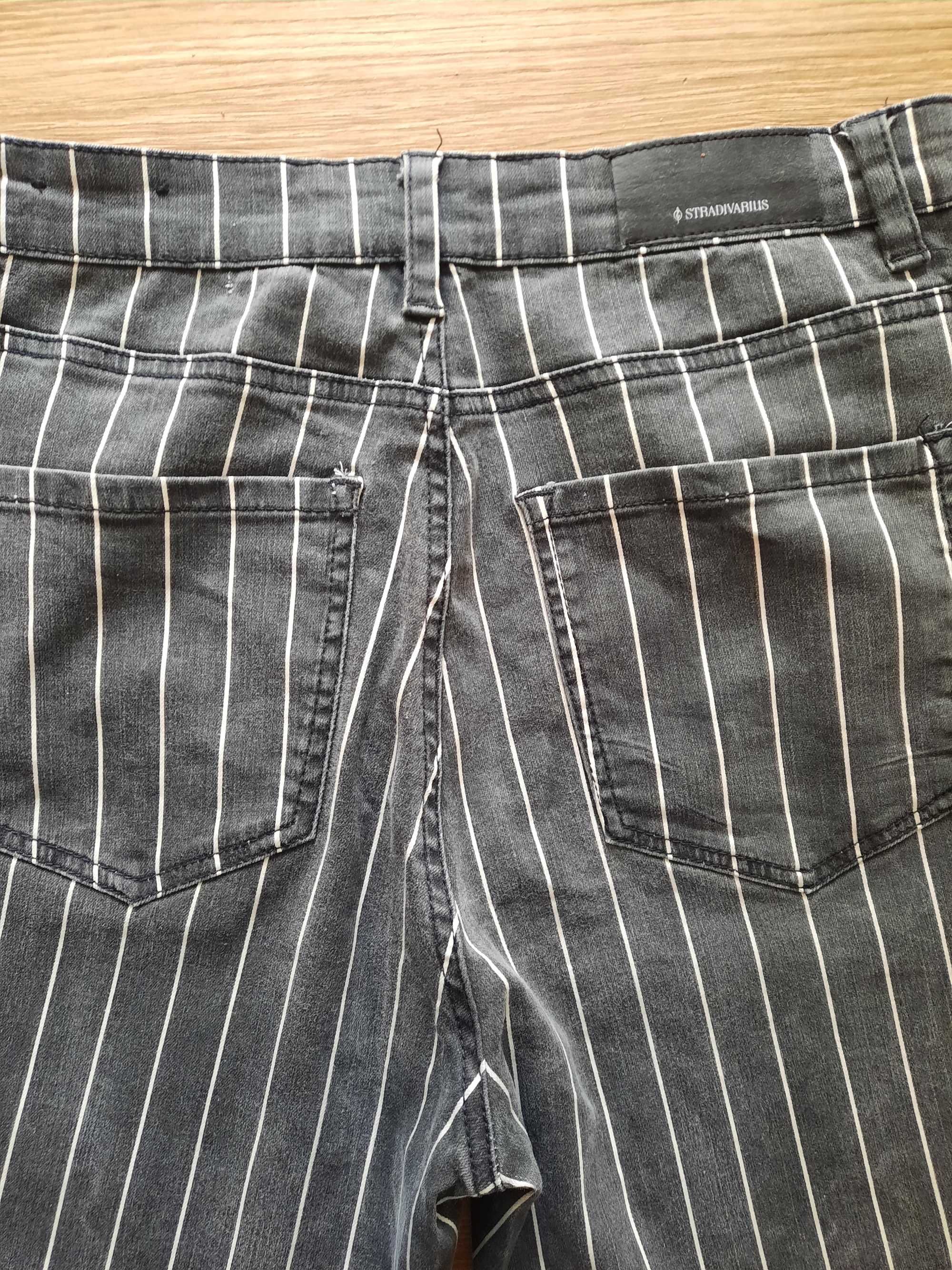 Spodnie Stradivarius rozmiar 40