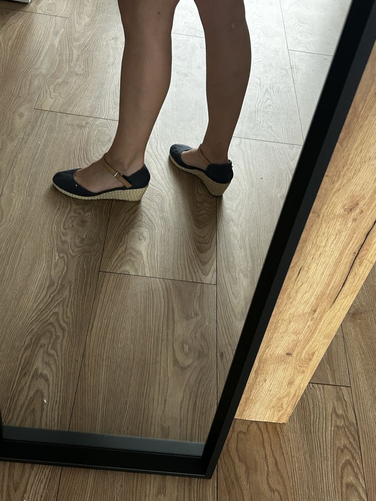 Buty na koturnie Tommy Hilfiger r. 39