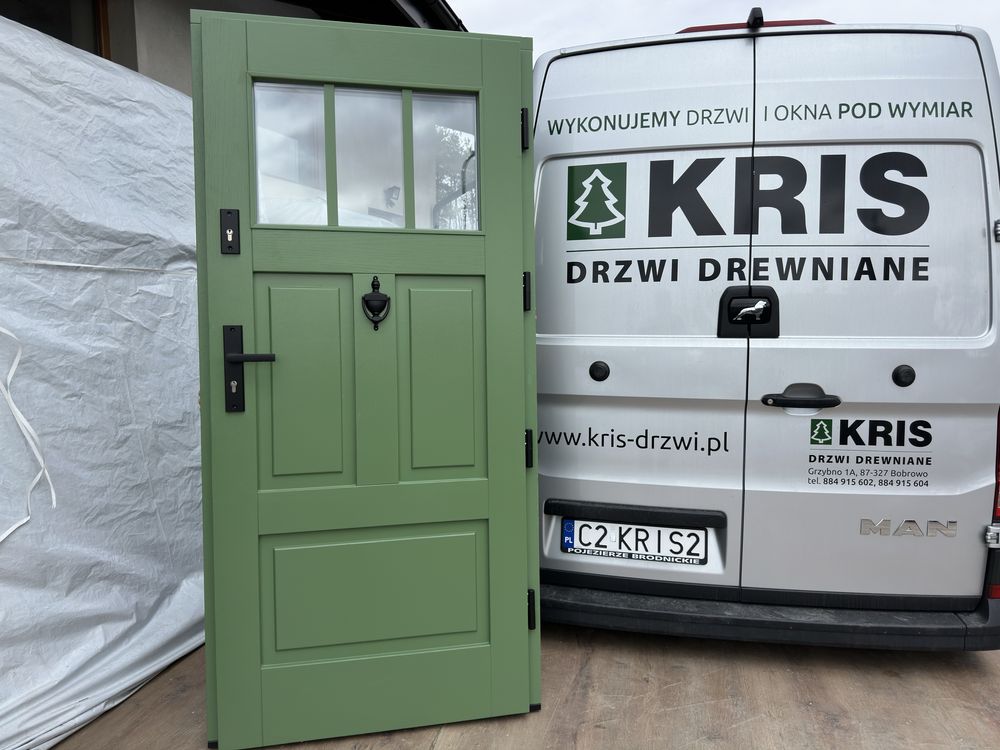 Drzwi zewnętrzne drewniane zielone dostawa montaz Cała Polska