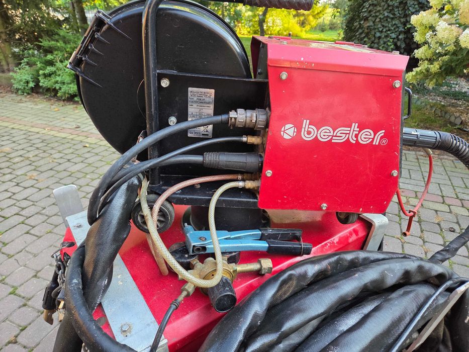 Automat spawalniczy BESTER MAGSTER 450W chłodzony cieczą.
