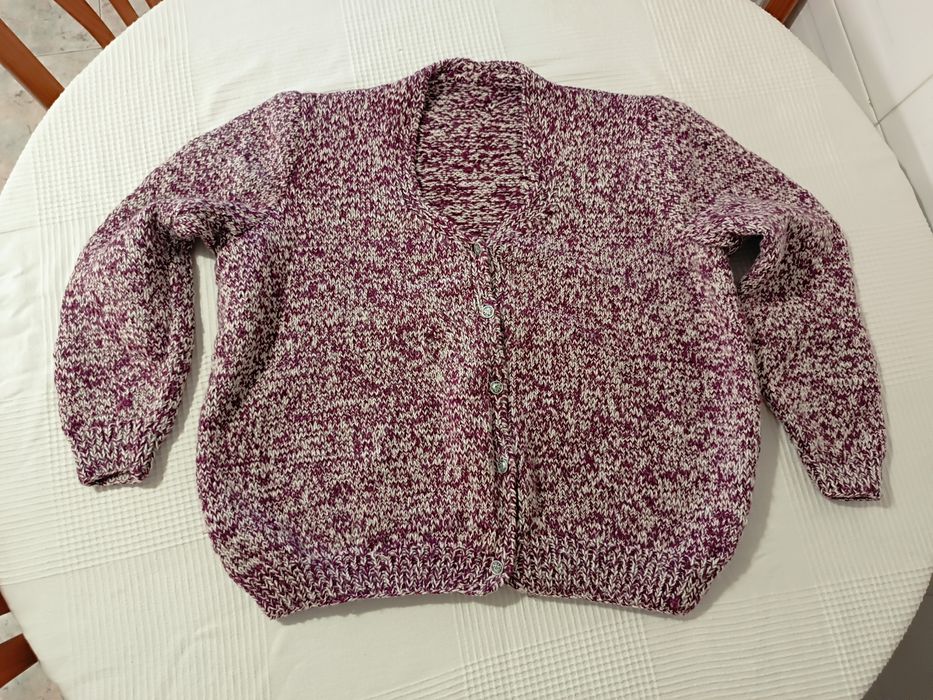 Casaco Malha Grossa. Senhora. Tamanho 40/L