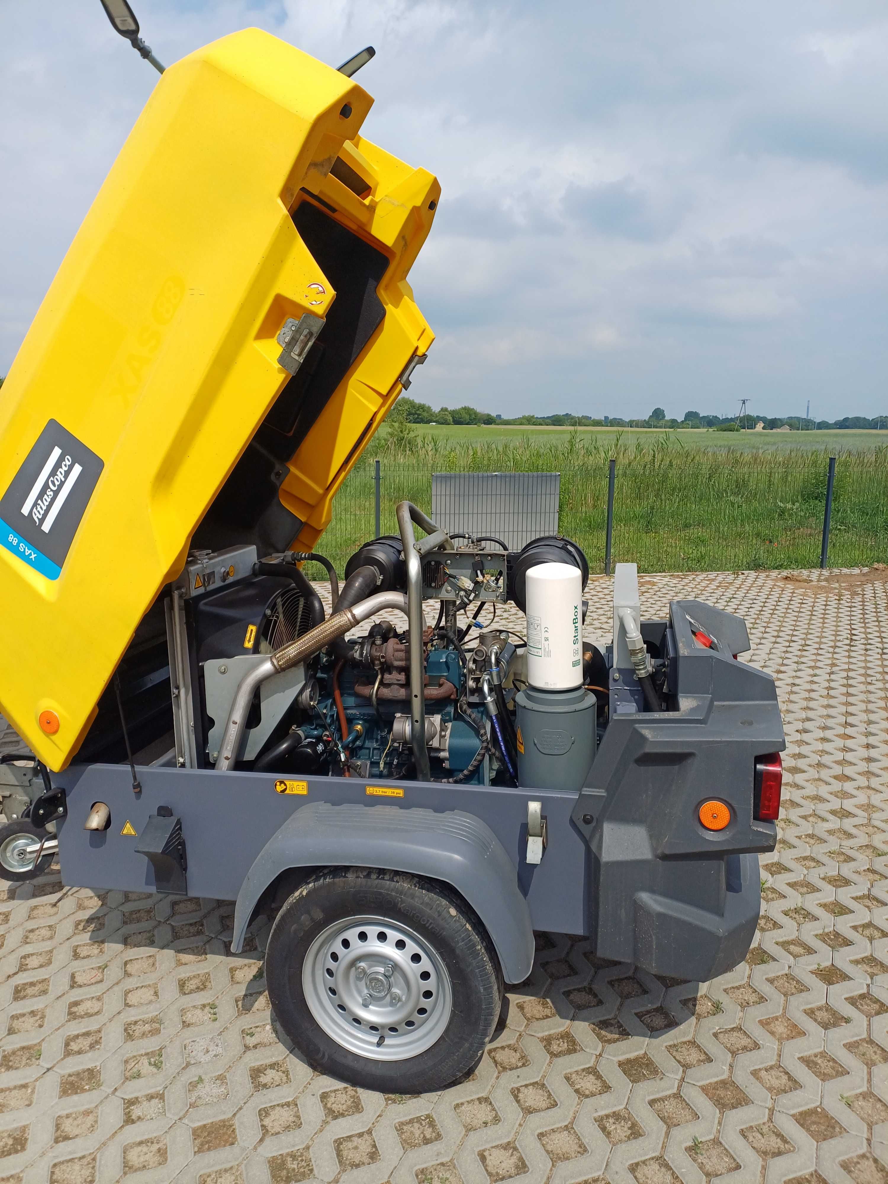 Kompresor olejowy Atlas Copco XAS88 0 l 7 bar Gniezno, wynajem