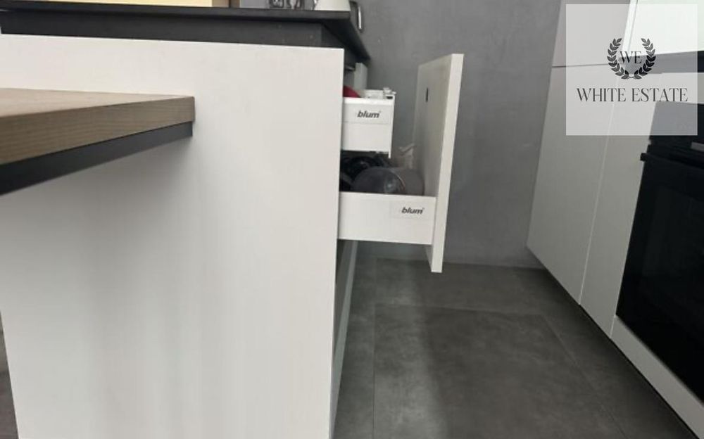 Продаж 2 кім. квартири Канада