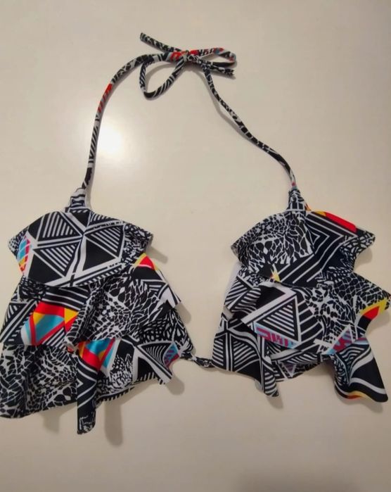 Bikini Brasileiro Folhos Novo